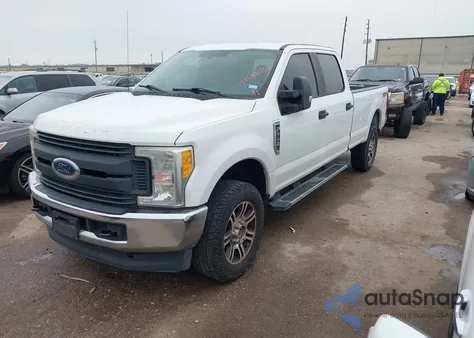 2017 Ford F-250 Xl из США, поврежденный, VIN 1FT7W2B68HEE97839